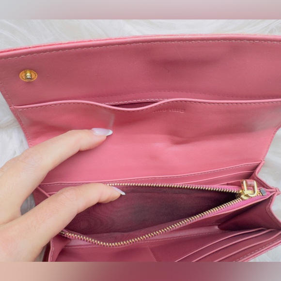 Miu Miu wallet with authentication card - Picture 3 of 8